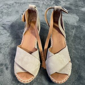 Gentle Souls by Kenneth Cole Women's Charli X Band Buckle Heeled Sandal